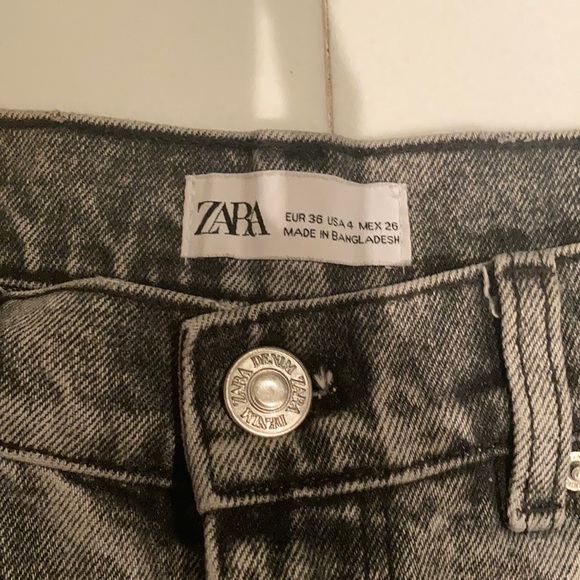 COPY - Zara grey jean shorts - Picture 3 of 4